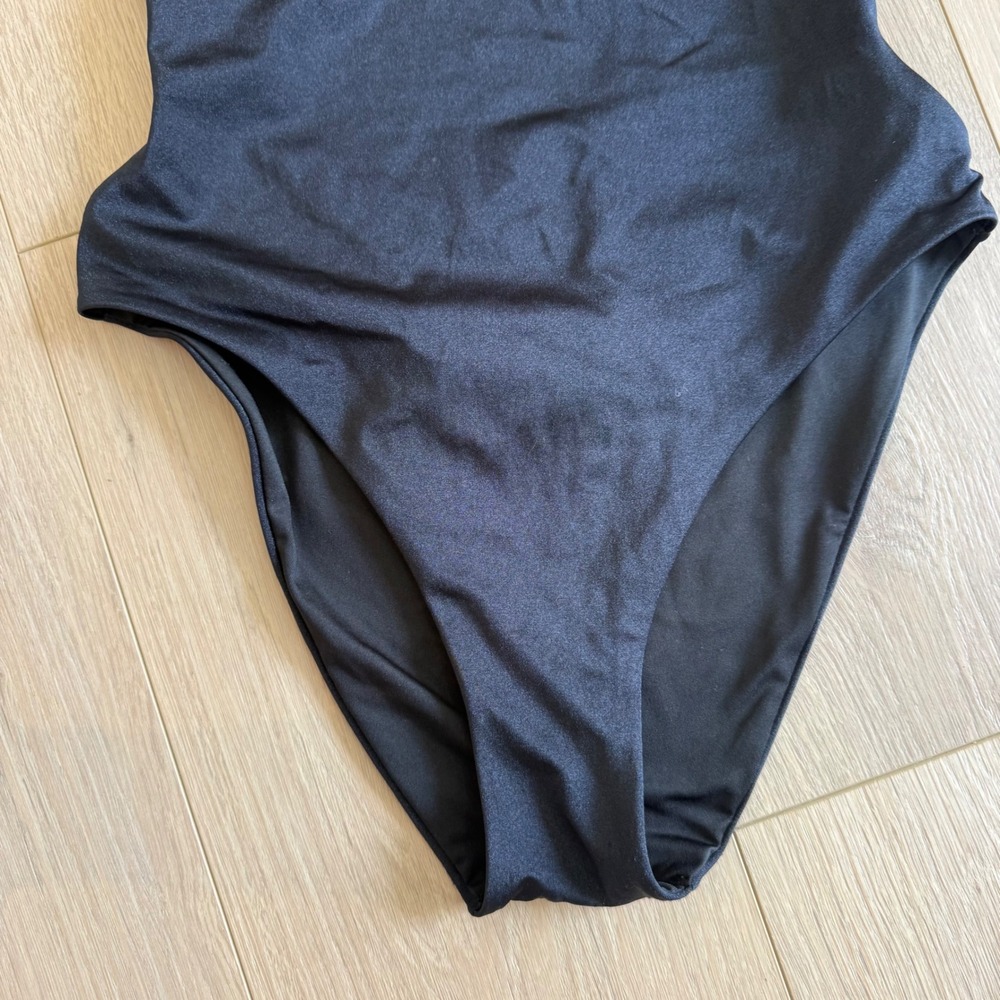H9 Victorias Secret Black Strappy Back One Piece Swimsuit Gold Hardware Medium - Picture 7 of 13